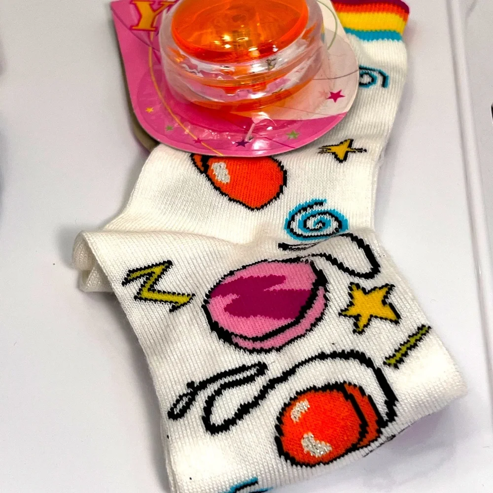 Novelty Socks for Tween Girls.  Smiley Faces, Stars and Moon & Yo Yos. Size=9/11